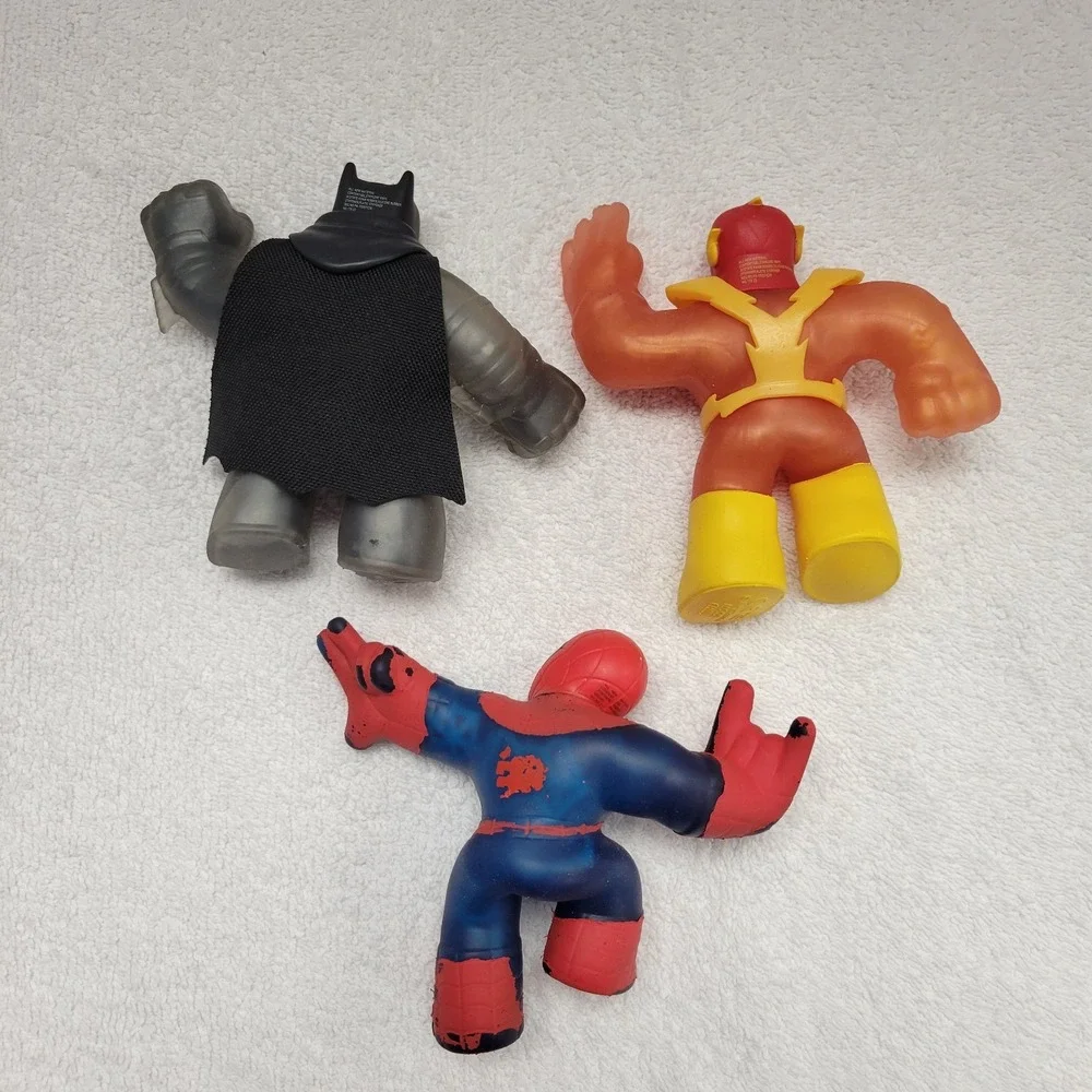 Heroes of‎ Goo Jit Zu Spider-Man Flash and Batman action figures